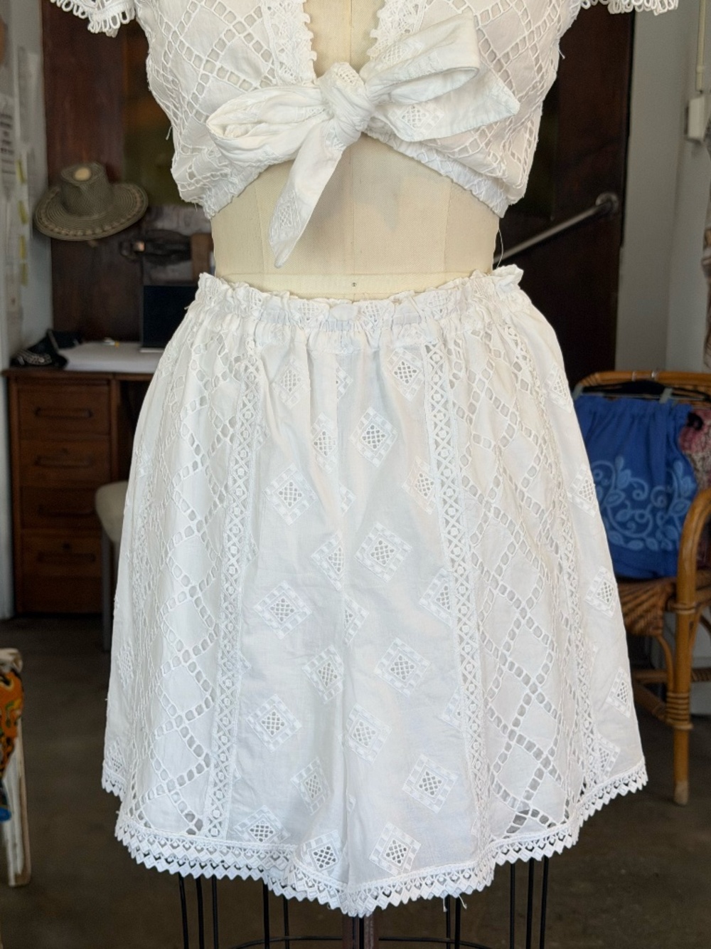 Temptation Positano Nigella Shorts in White